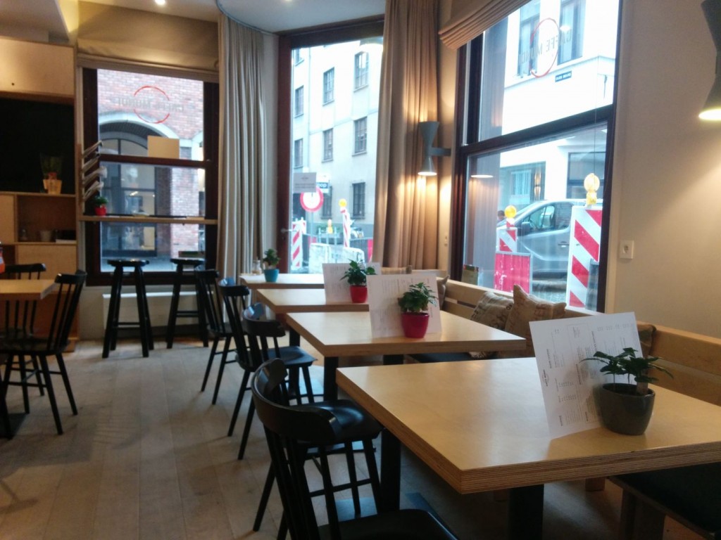caffe Mundi-Antwerpen-koffie-cappuccino-barista-review-restaurant