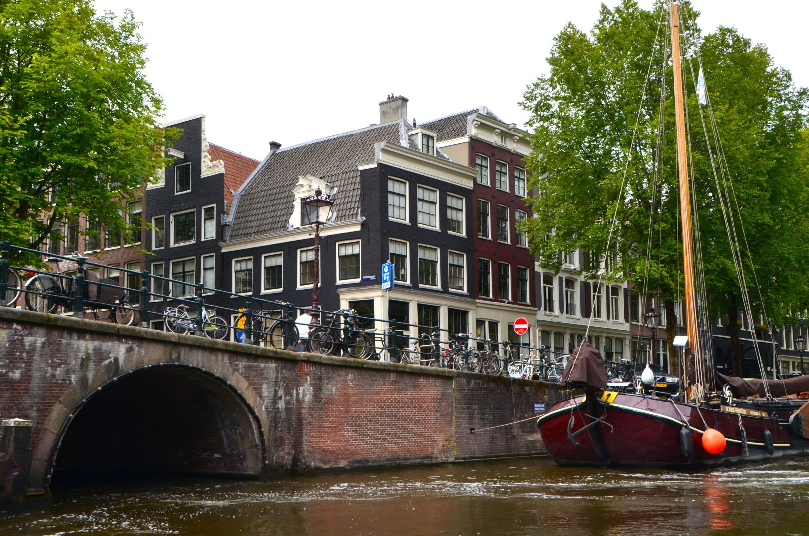 Amsterdam Pets Cruise