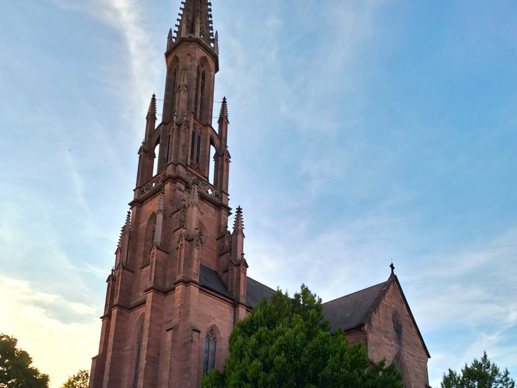 Heilig-Kreuz-Kirche